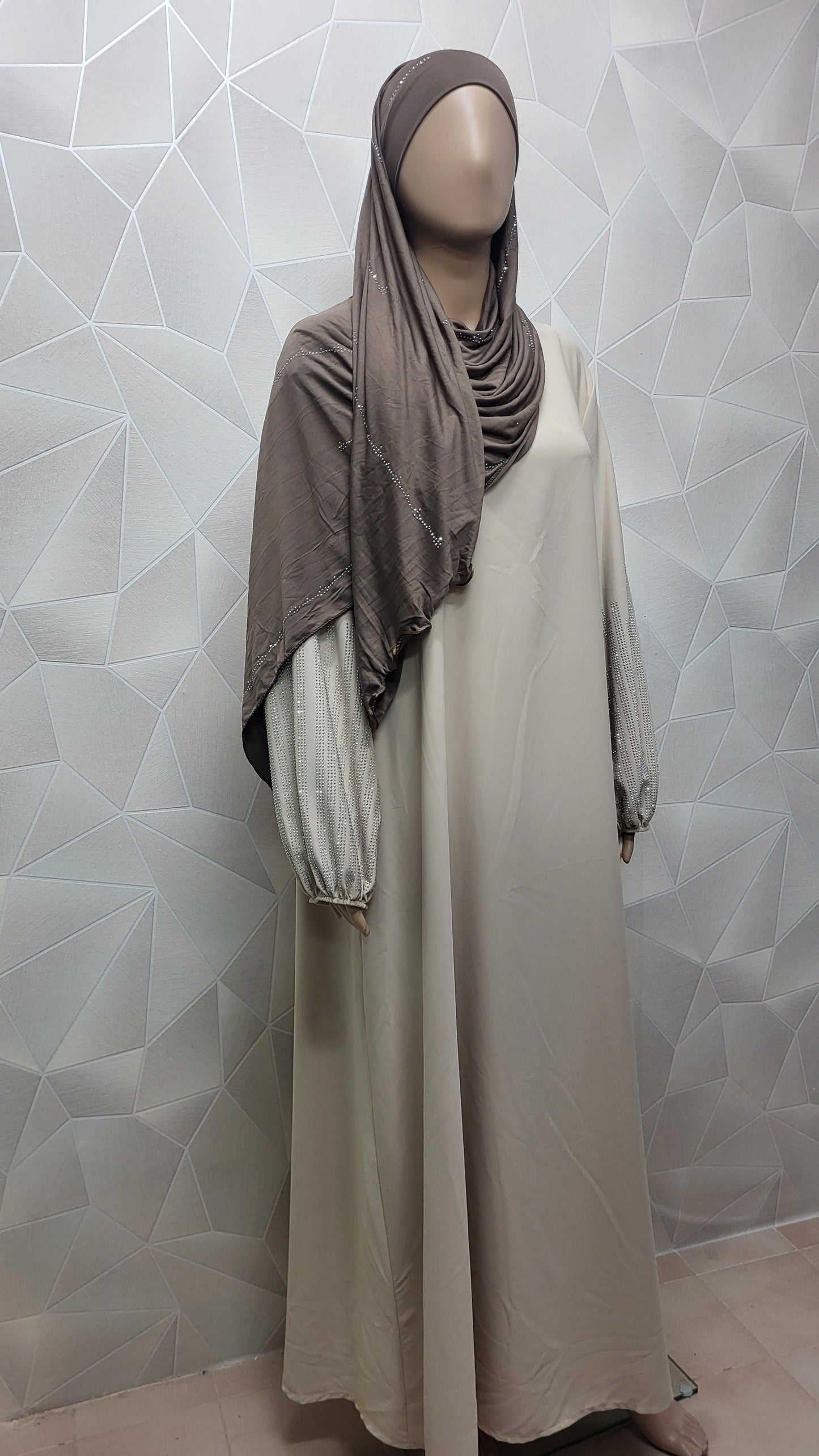 Abaya Dina