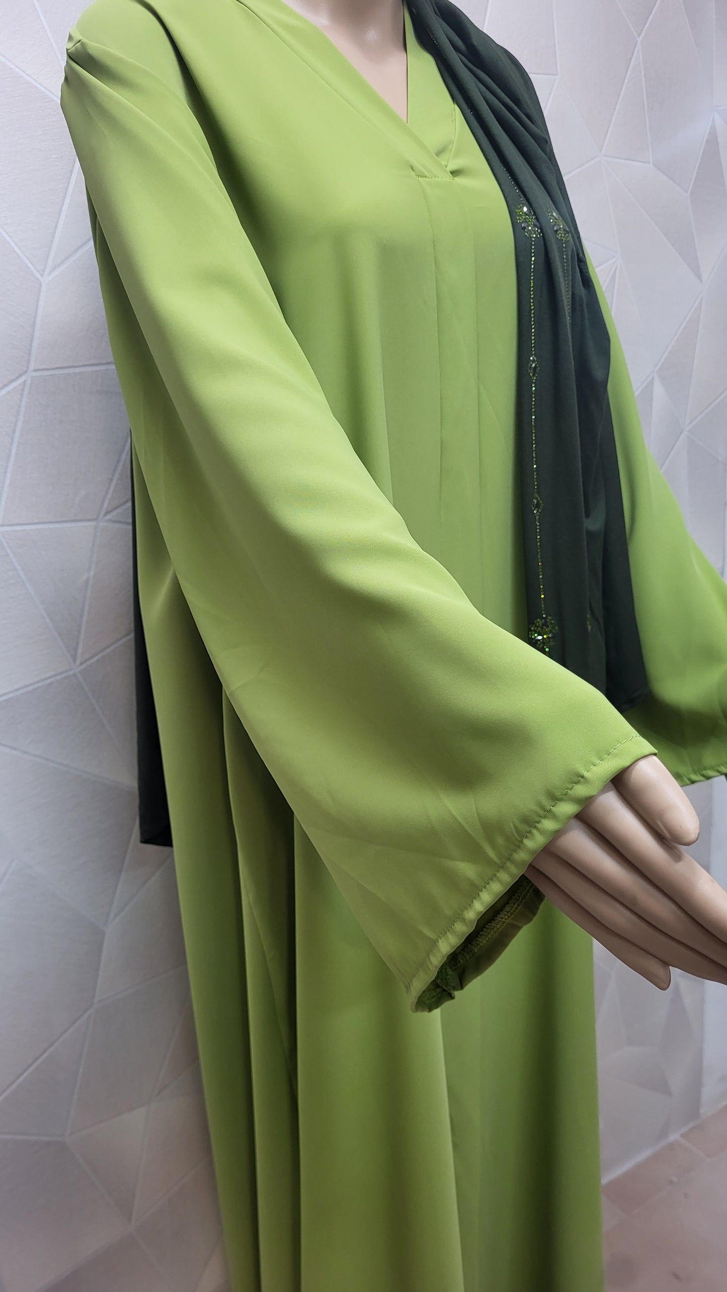 Abaya Lina
